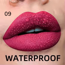 Velvet Matte: Aksamitny Błyszczyk Wodoodporny